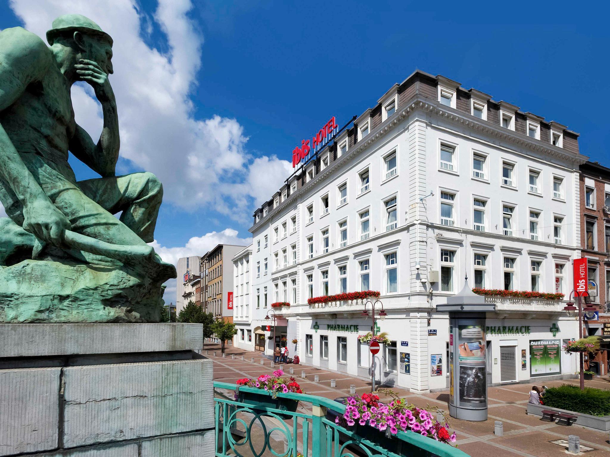 Отель Ibis Charleroi Centre Gare Экстерьер фото
